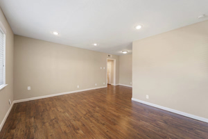 Newport-in-Dallas 24